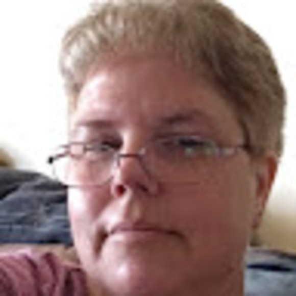 Meet your Posher, Kathy - Picture 1 of 1